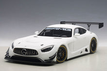 Indlæs billede til gallerivisning 2015 Mercedes-AMG GT3 Plain Body Version, matt white  1:18