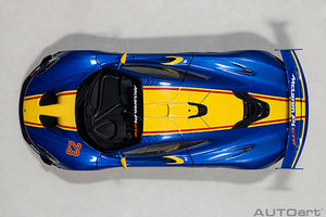 McLaren P1 GTR #23, blue/yellow stripes 1:18