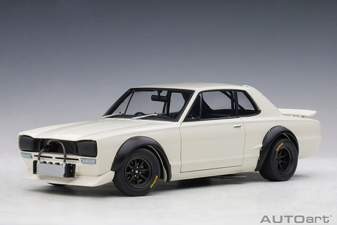 1/18 Nissan Skyline GT-R (KPGC-10) Racing, white 1:18