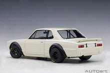 Indlæs billede til gallerivisning 1/18 Nissan Skyline GT-R (KPGC-10) Racing, white 1:18