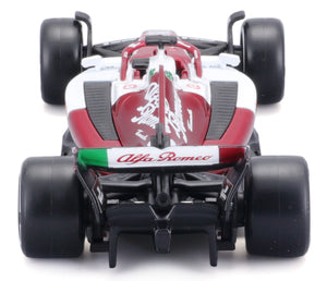 Alfa Romeo F1 TEAM ORLEN C42 #24 GUANYU ZHOU 2022 with helmet Formel 1 1:43