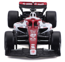 Indlæs billede til gallerivisning Alfa Romeo F1 TEAM ORLEN C42 #24 GUANYU ZHOU 2022 Formel 1 1:43