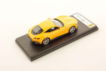 Indlæs billede til gallerivisning FERRARI ROMA GIALLO MODENA 1:43