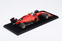 Indlæs billede til gallerivisning FERRARI SF90 N.16 WINNER BELGIUM GP 2019 CHARLES LECLERC 1:18