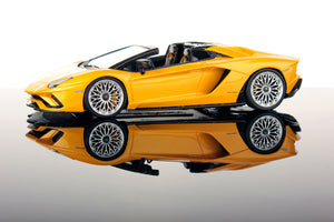 LAMBORGHINI AVENTADOR S ROADSTER NEW GIALLO ORION 1:43