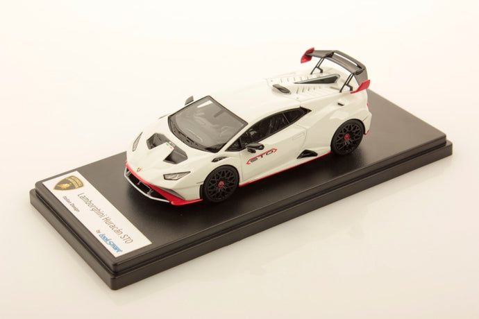 LAMBORGHINI HURACAN STO MONOCREUS WHITE 1:43