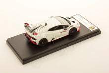 Indlæs billede til gallerivisning LAMBORGHINI HURACAN STO MONOCREUS WHITE 1:43