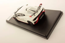 Indlæs billede til gallerivisning LAMBORGHINI HURACAN STO MONOCREUS WHITE 1:43