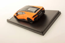Indlæs billede til gallerivisning LAMBORGHINI HURACAN EVO FLUO CAPSULE LIVREA ORANGE 1:43