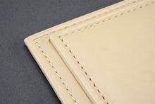 Indlæs billede til gallerivisning 1:18 Maranello Deluxe Display Case with Leather Beige  Base