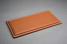Indlæs billede til gallerivisning 1:18 Maranello Deluxe Display Case with Leather Brown Base
